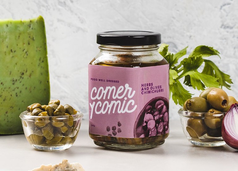 comer y comic herb and olives chimichurri