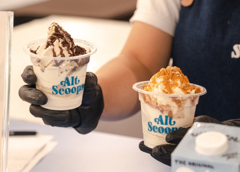 alt scoops soft serve