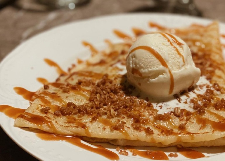 la creperie twin lakes tagaytay caramel crepes