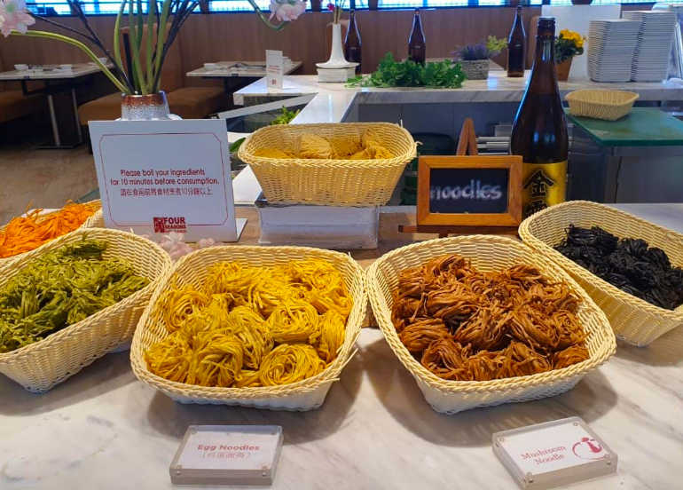 Grad Bash: Restaurants with Graduation Promos and Discounts