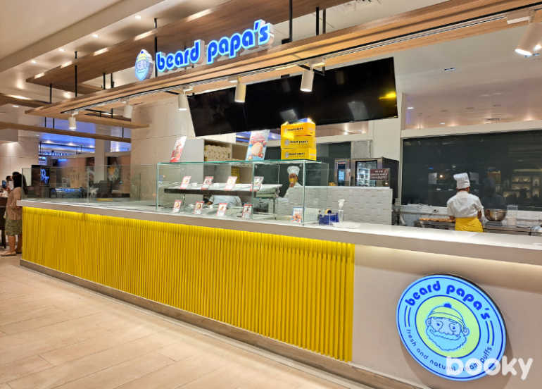 Beard Papa Mitsukoshi mall