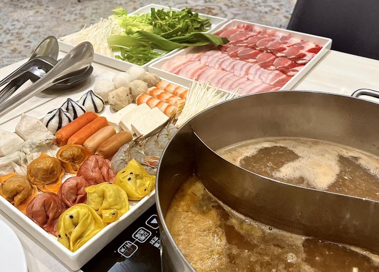 four seasons hotpot