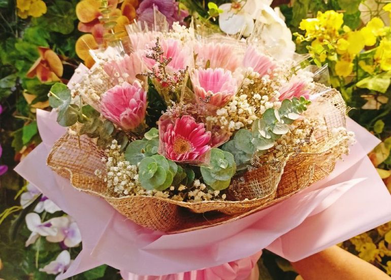 florista flower shop manila and boracay flower arrangment bouquet