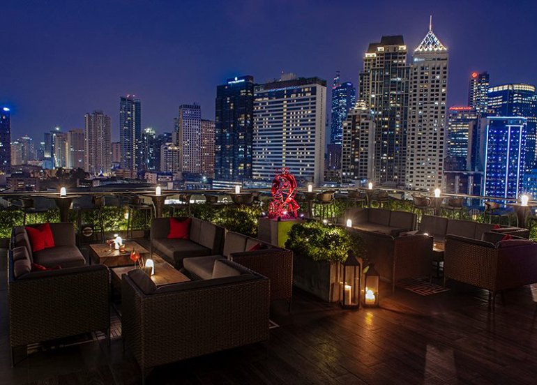 mistral rooftop bar raffles makati