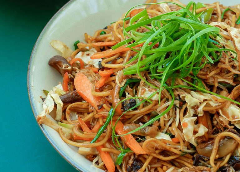 crustasia asian seafood market makan sedap asian buffet vegetable mi goreng