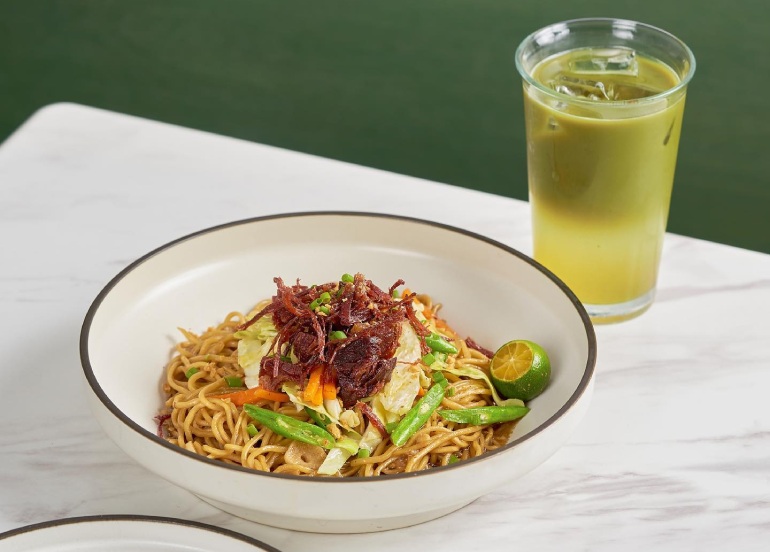 panco cafe pancit pansit kalma matcha calamansi kalamansi