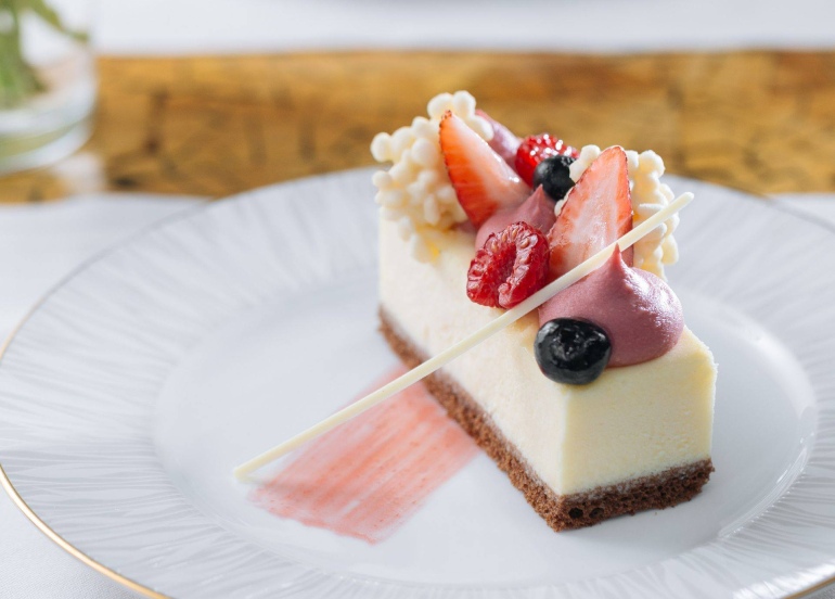 the peninsula manila boutique and cafe
