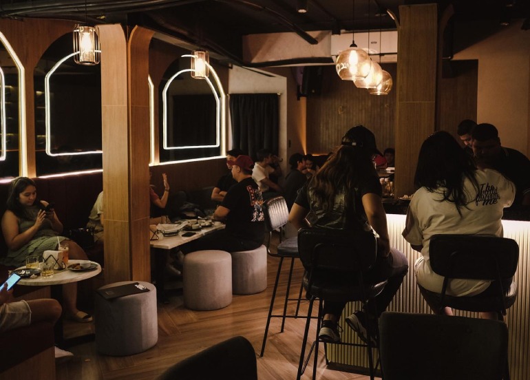 sneaky seoul tokyo's seoul hidden bar