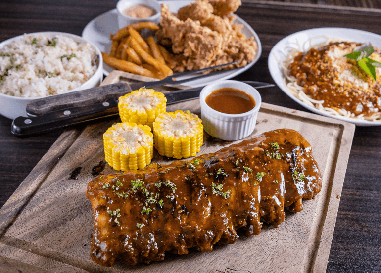 House of chops ribs, pasta, and chicken